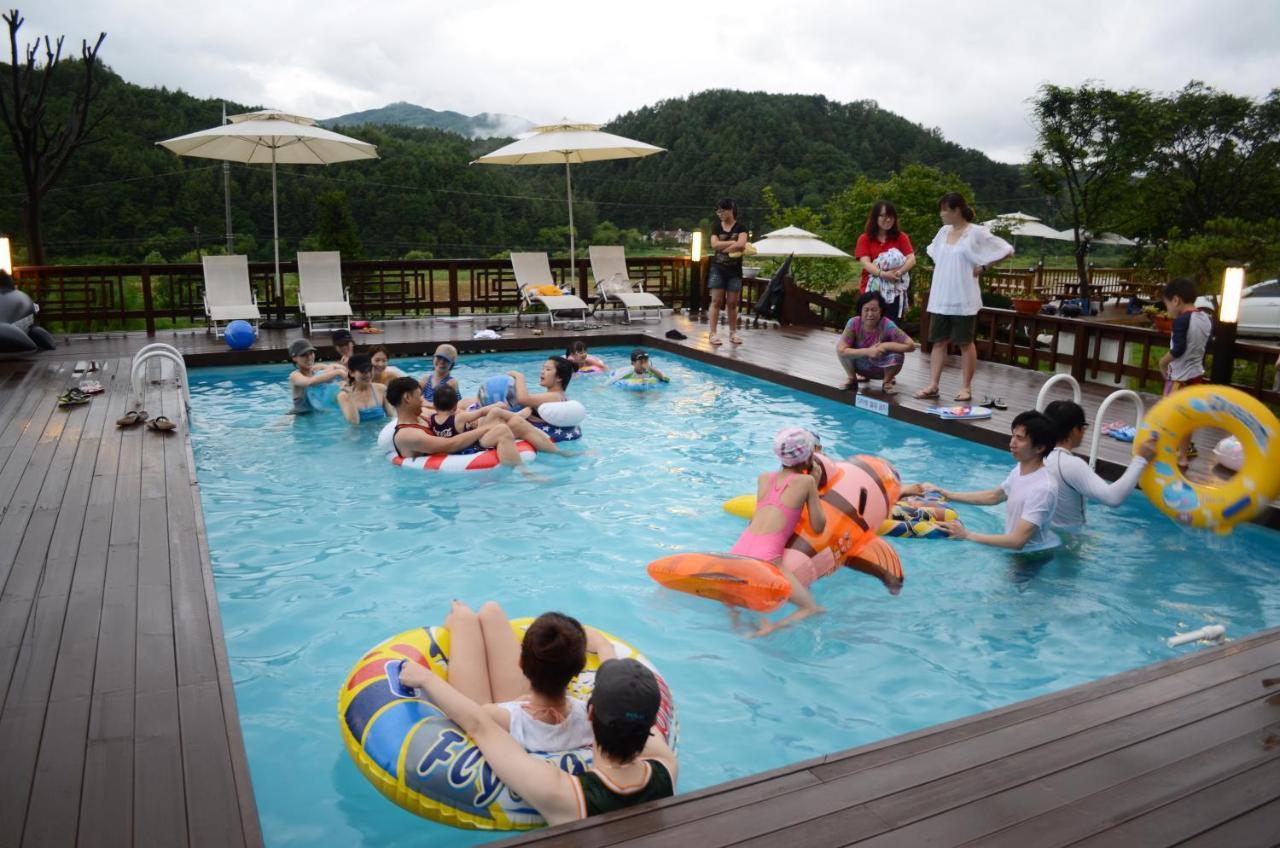 Forest Of Color Pension ฮองชอน ภายนอก รูปภาพ