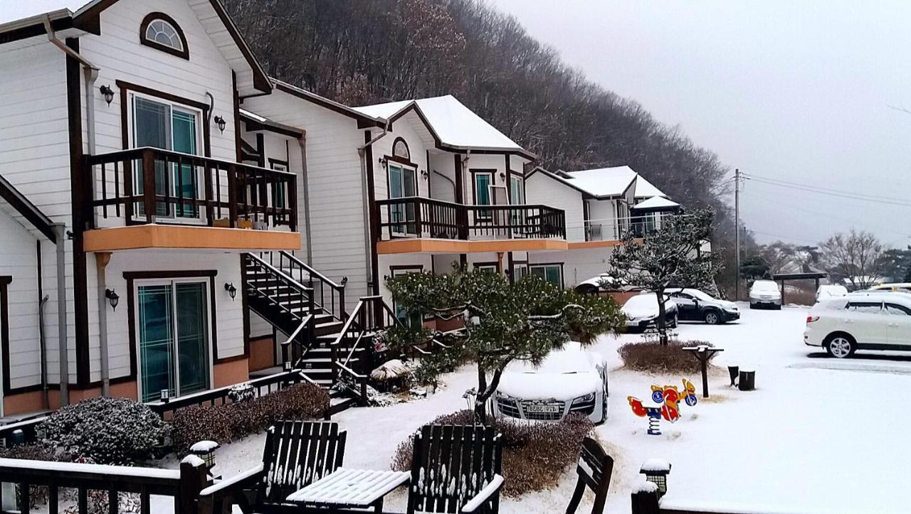 Forest Of Color Pension ฮองชอน ภายนอก รูปภาพ