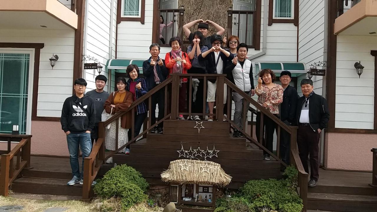Forest Of Color Pension ฮองชอน ภายนอก รูปภาพ